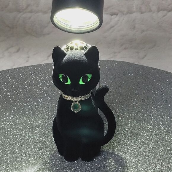 BBW Fancy Black Cat Nightlight Wallflowers Fragrance Plug 2024 New Out of Stock - Picture 1 of 9